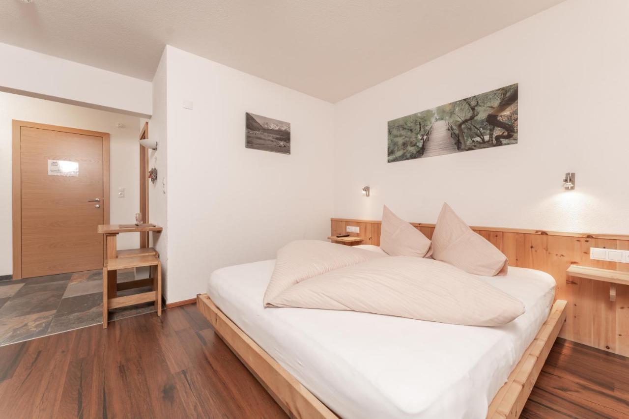 Aparthotel Ambiente Umhausen Zewnętrze zdjęcie