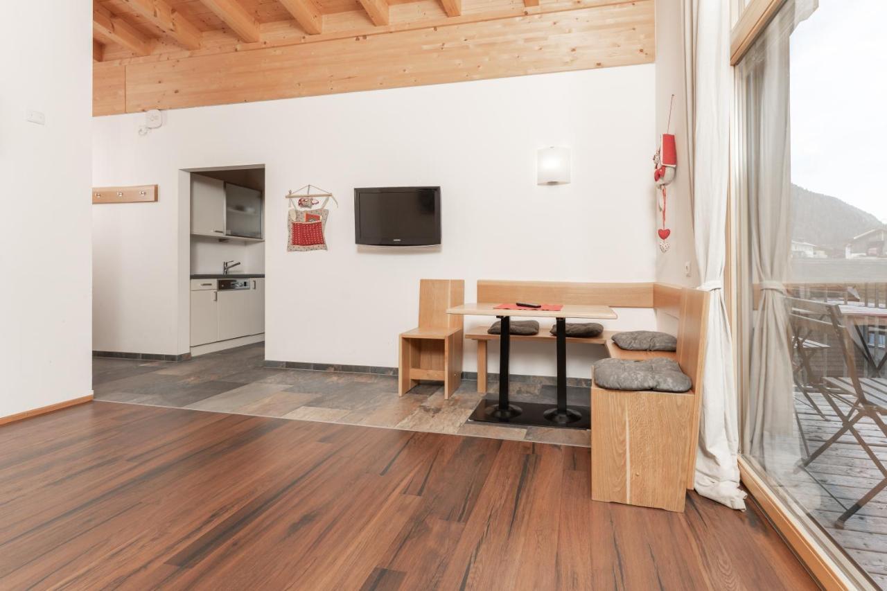 Aparthotel Ambiente Umhausen Zewnętrze zdjęcie