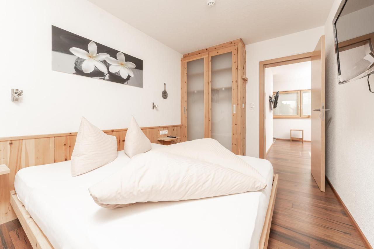 Aparthotel Ambiente Umhausen Zewnętrze zdjęcie
