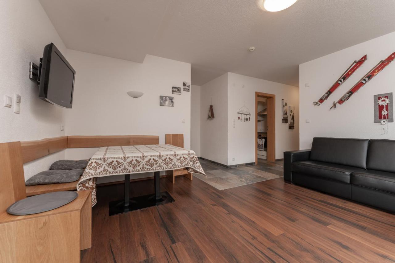 Aparthotel Ambiente Umhausen Zewnętrze zdjęcie